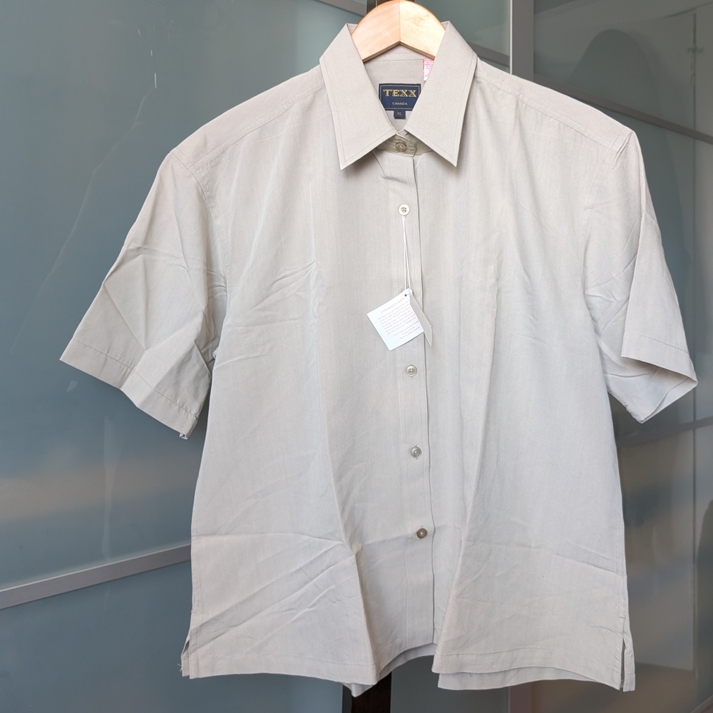 🔖🇨🇦 NWT Texx Ladies' Short Sleeve Micro Fiber Dress Shirt in Beige - XL